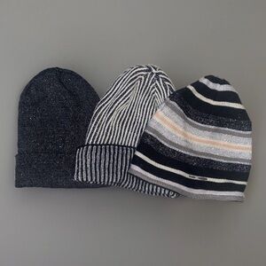 Winter Beanie Hat Lot Of 3 Glittery Holiday‎ Christmas Sparkle Black Gray Silver